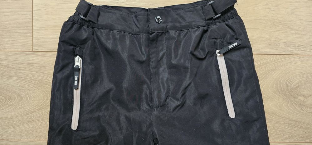 146 Spodnie zimowe narciarskie C&A cool club czarne