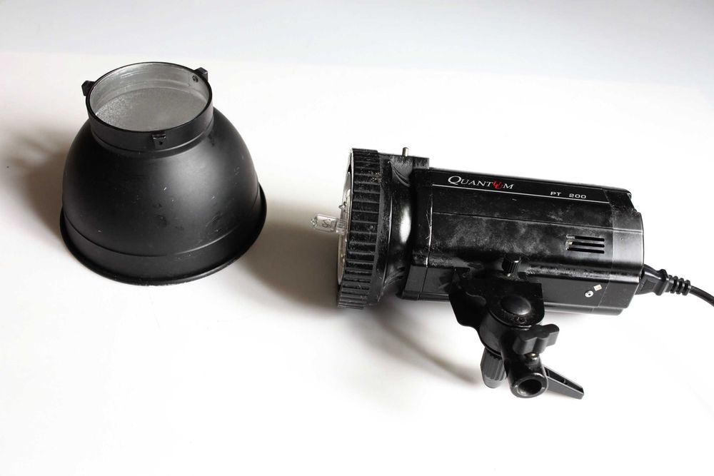 Quanttum PT200  - Digital Studio Flash
