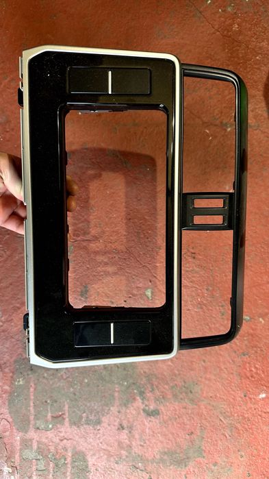 заглушка рамка магнитолы land cruiser prado 2020-2023 55420-60160