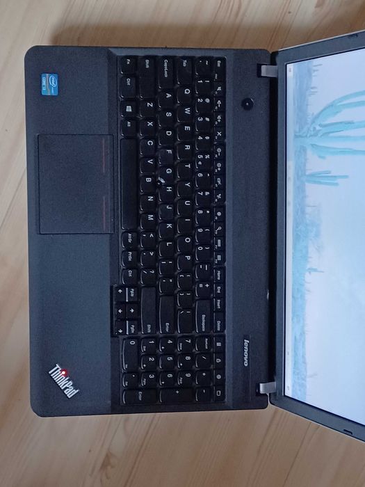 Lenovo E531 intel i3 8GB 500GB  Windows 10