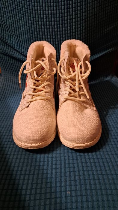 Ocieplane bardzo lekkie buty