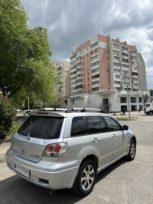 Mitsubishi OUTLANDER 2002