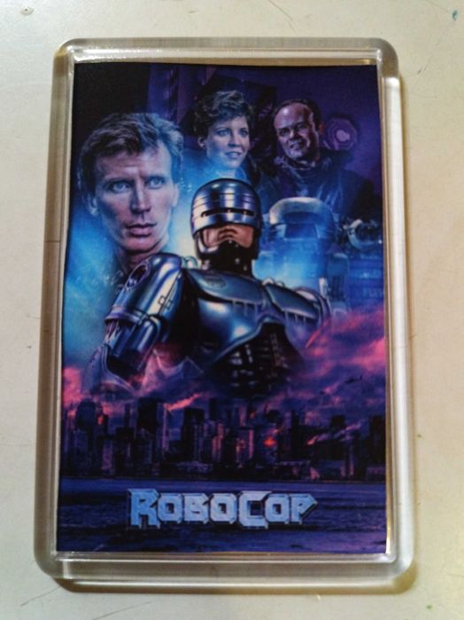 Магнит на холодильник