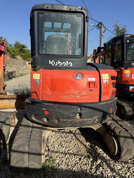 Mini giratoria. Kubota u 48