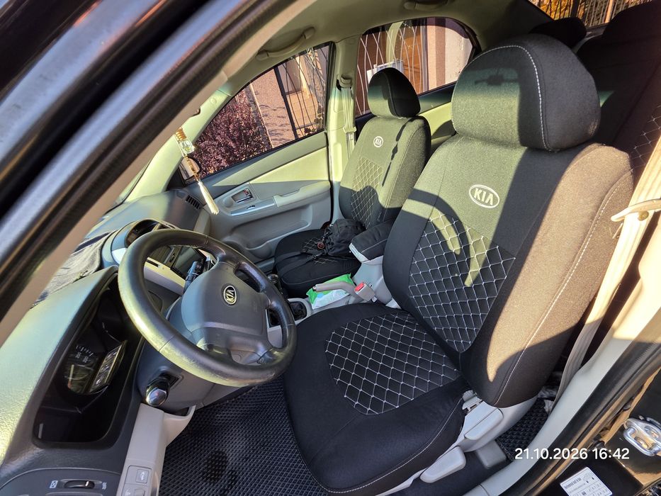 Продам Kia Cerato 1 механика газ бензин