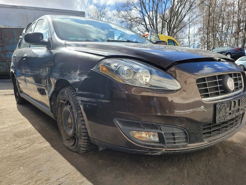 Części- Fiat Croma  Pojemność: 1910  Moc: 110kW  Rok: 2008  Diesel