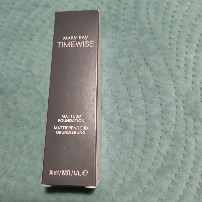 Matujący podkład timewise Mary Kay
