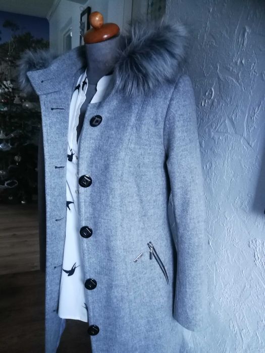 Plaszcz z kapturem futerko