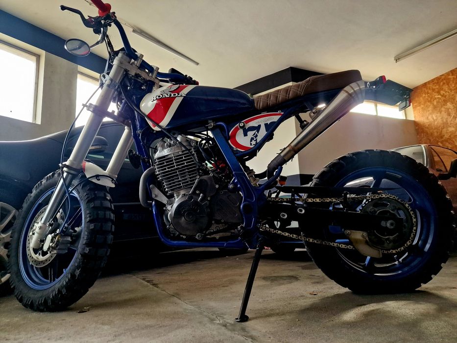 Honda Dominator 660cc Scrambler Única