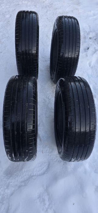 Goodyear 215/65 R17 • 4 шт • 2022 рік • 5 мм • Літні шини для SUV