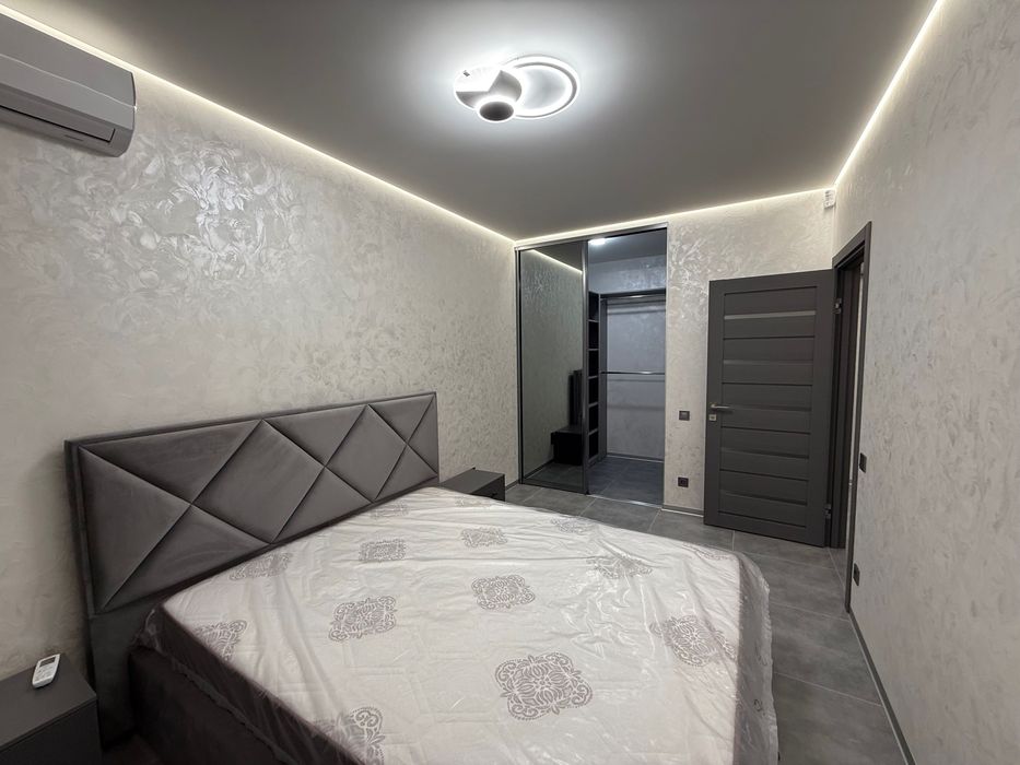 Продам квартиру ул. Семейная ЖК Днепровская Брама 2