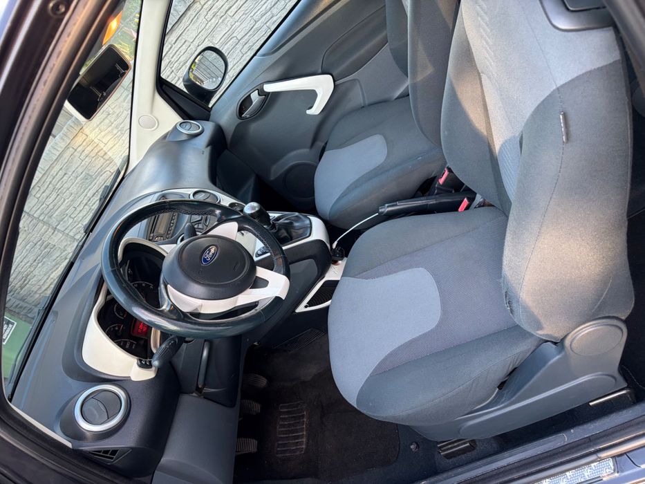 Sprzedam auto Forda ka
