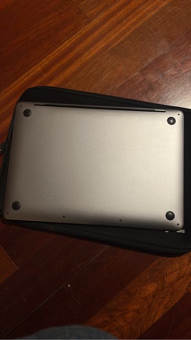 MacBook Pro 13’’ Como Novo