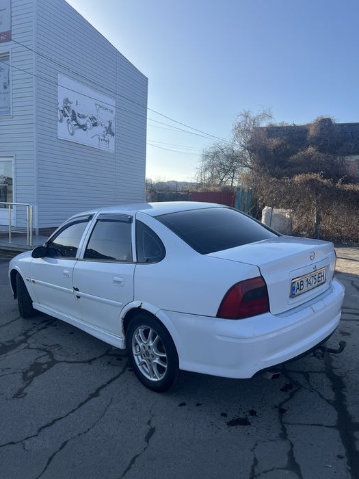 Продам Opel vectry B 1998р 1.8 бензин