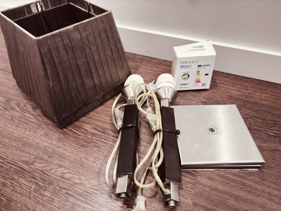 Conjunto 2 Candeeiros de Mesa Modernos com Abajur Castanho