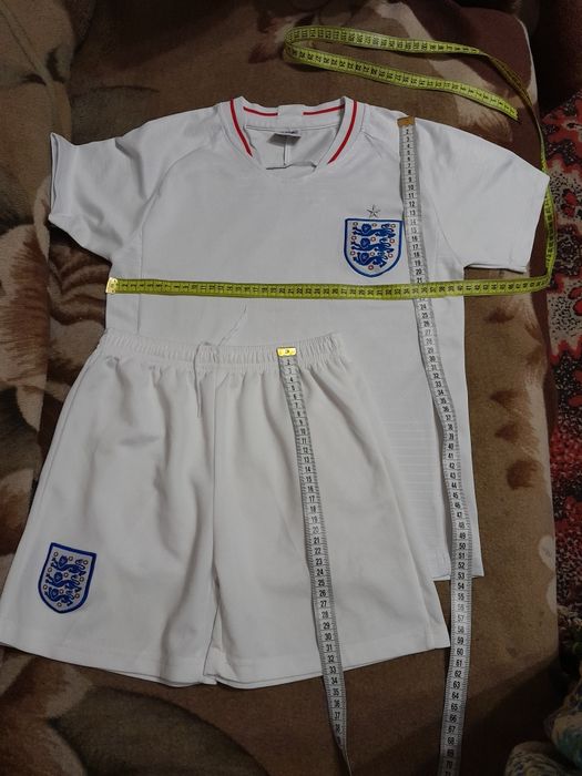 Продам костюми- форму  хлопчикам.