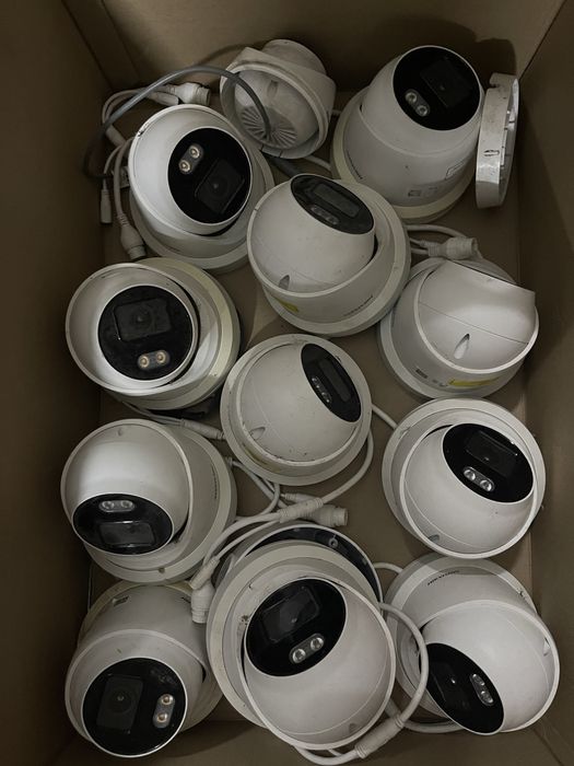 11 câmeras de vigilância