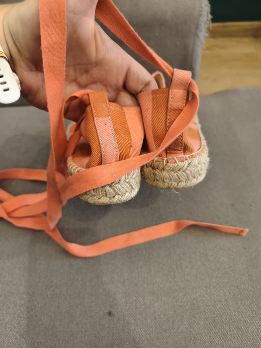 Wiązane buty espadryle 41
