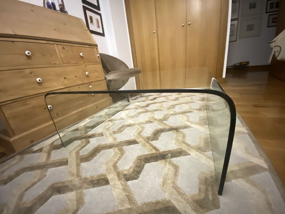Mesa de centro em vidro
