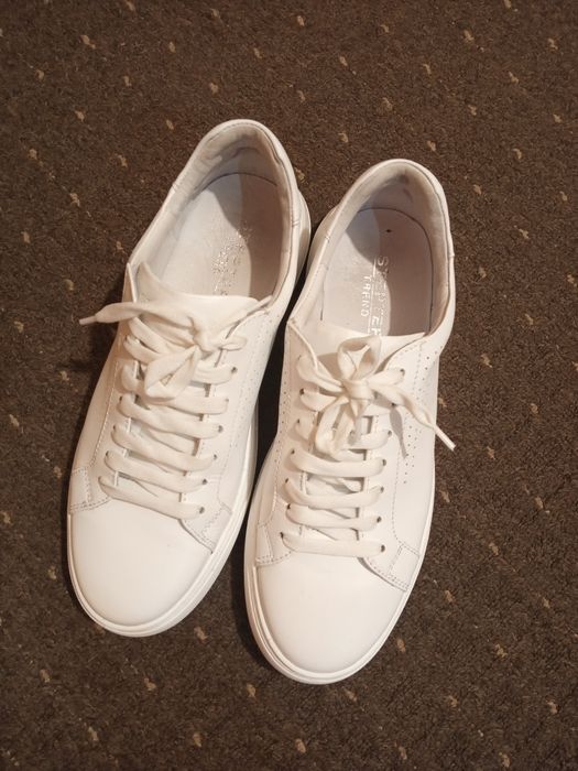 Продам білі кеди
