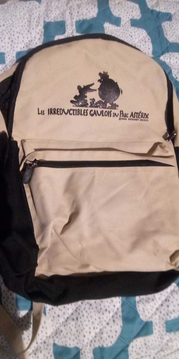 Mochila  austerix e Bershka
