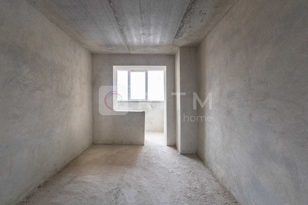 Продається 2-кімнатна квартира площею 73 м² на 1 поверсі.