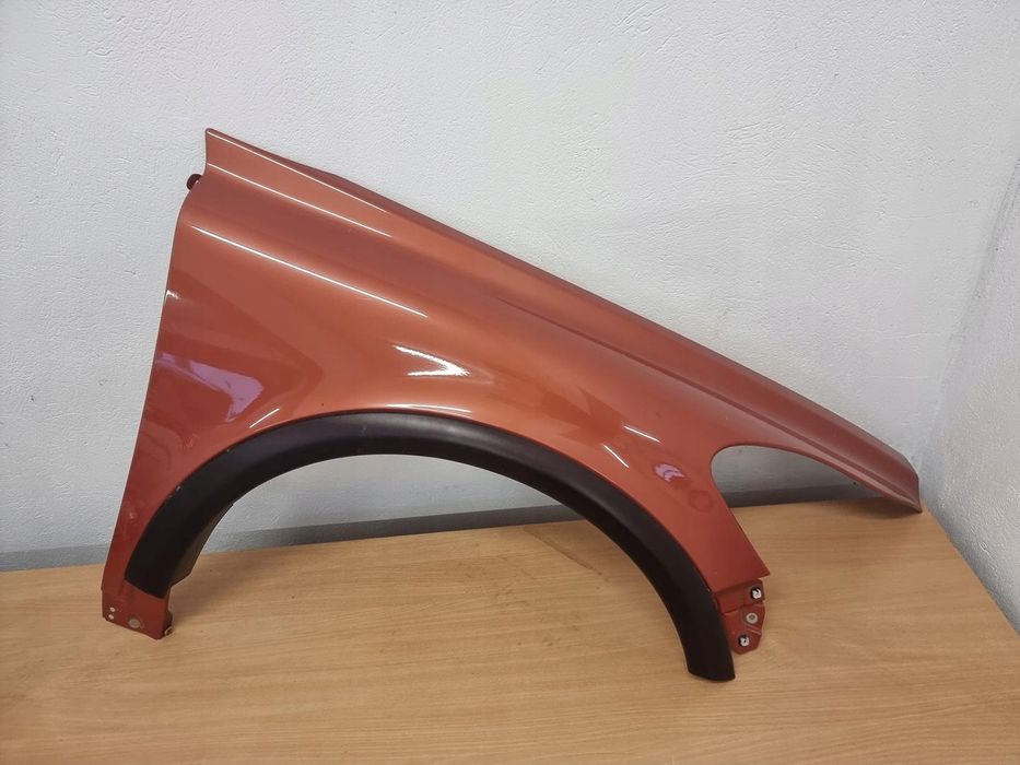 Błotnik prawy przód volvo C30 lift 10-12 miedziany