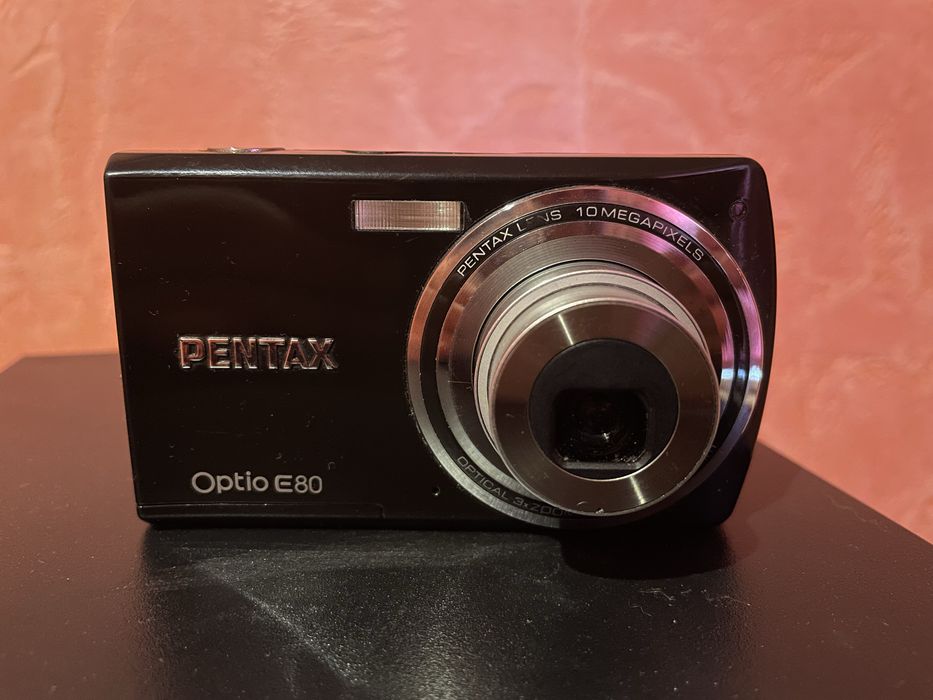 Цифровой фотоаппартат Optio E80