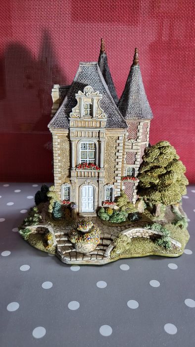 世界限定2500個　Lilliput Lane　VICTORIANA Lilliput Lane- Le manoir de champfleuri Santo António dos Olivais