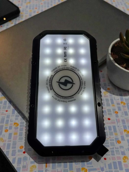 (PORTES GRÁTIS) NOVA Powerbank 20000mAh - Carregamento sem Fios, LEDs