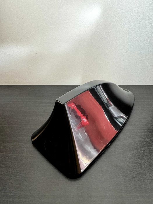 Antena barbatana tubarão universal em preto [nova]