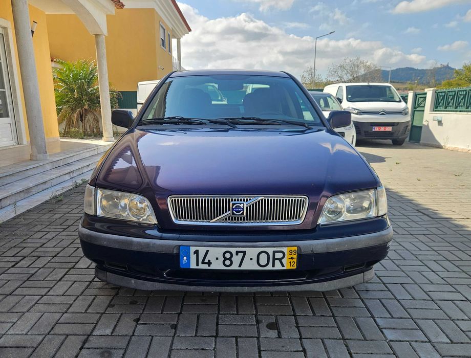 Volvo S40 1.9 D - Diesel