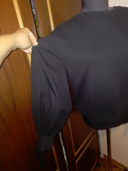 Продам реглан з об'ємним рукавом на розм М або 46,