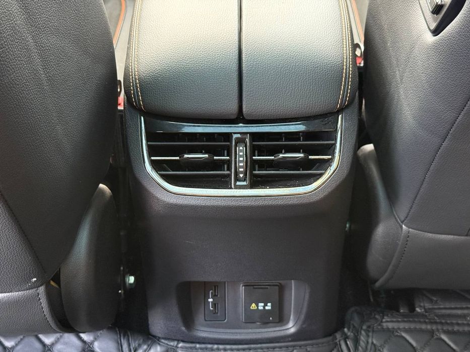 Продам авто електромобіль Skywell ET5 72 кВт