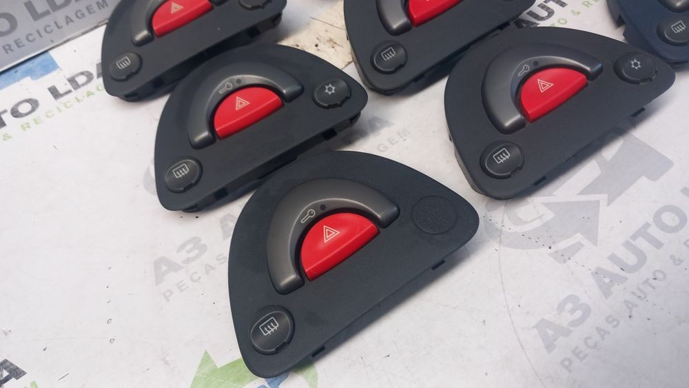 Botão / interruptor 4 piscas SMART City Coupé 450