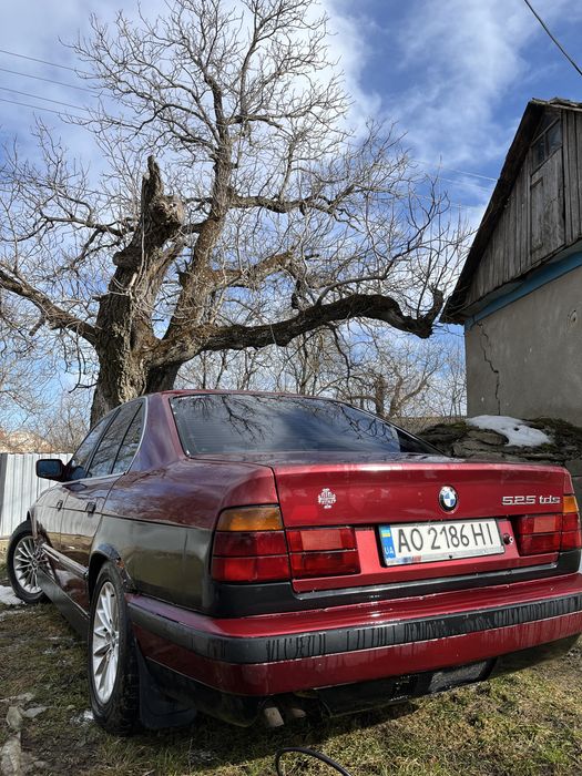 Продам bmw e34 525tds