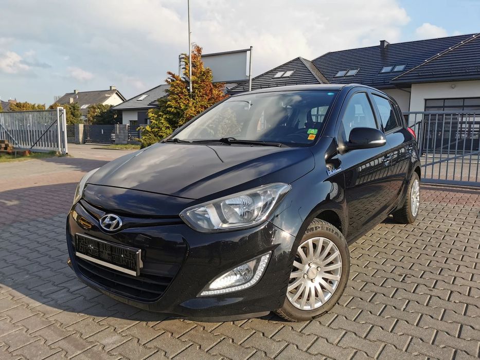 Hyundai i20 Zadbany ekonomiczny ledy klima lift!