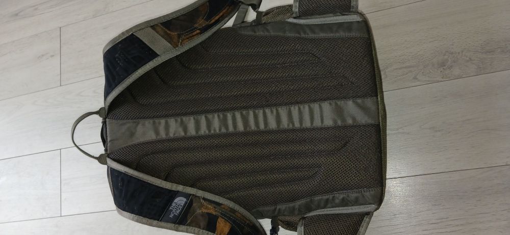 The North Face Borealis