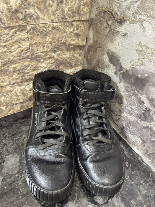 Puma Carina 2.0 Mid WTR (оригінал)