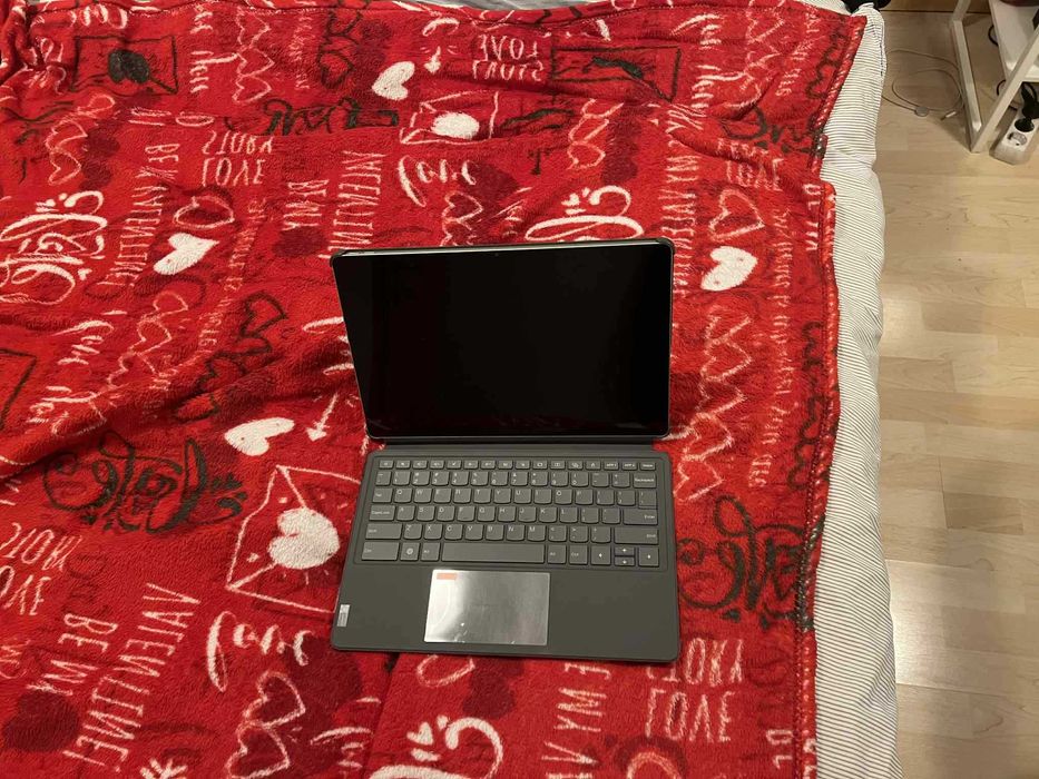 Tablet LENOVO IdeaTab Pro 12.7" 8/256GB Wi-Fi Rysik + Magic Keyboard