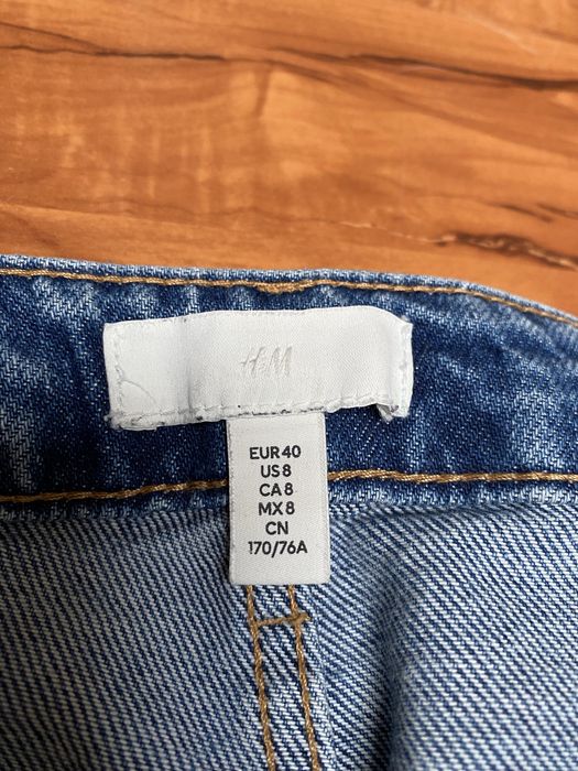Dżinsy z wysokim stanem HM