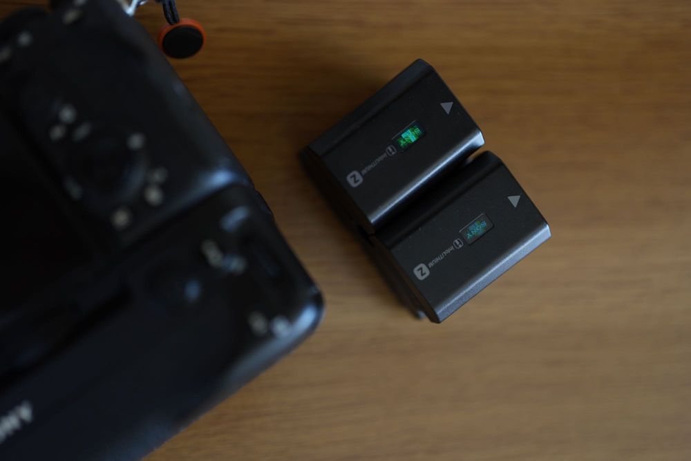 Sony A7R V + Grip Sony VG-C4EM