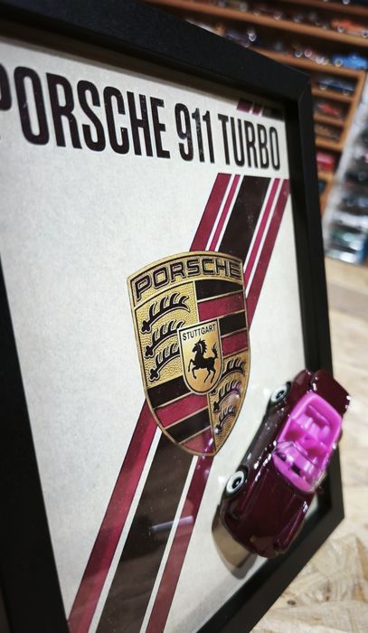Hotwheels Porsche rouxo moldura