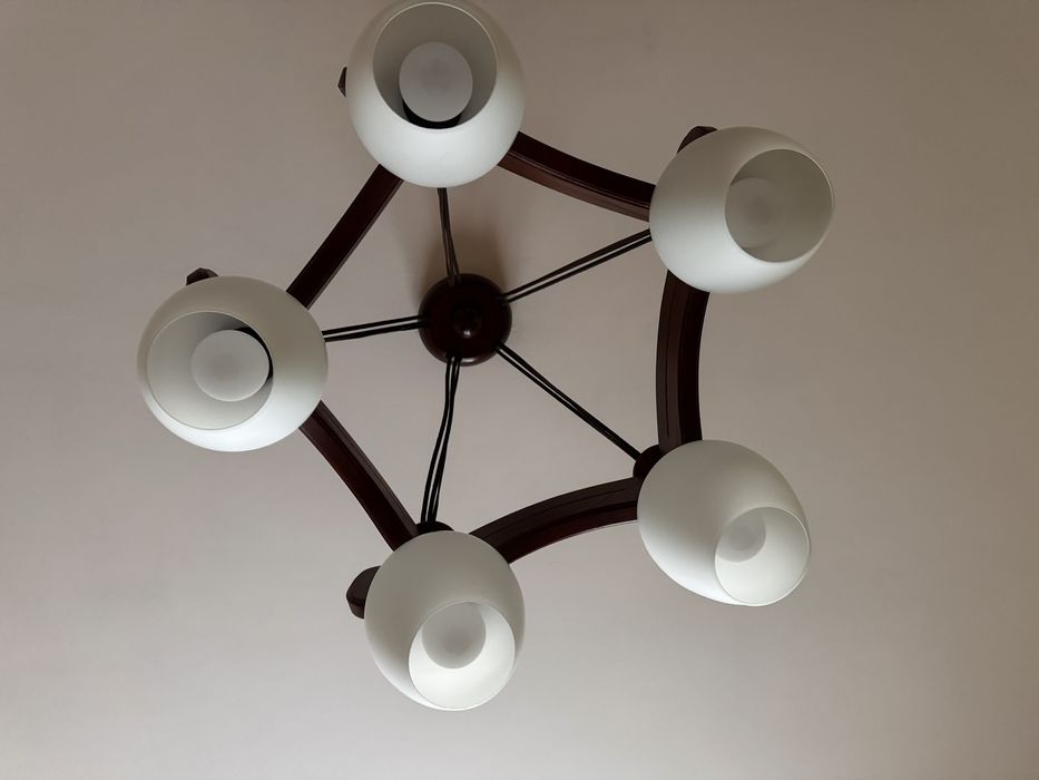 Stara lampa wisząca drewniana