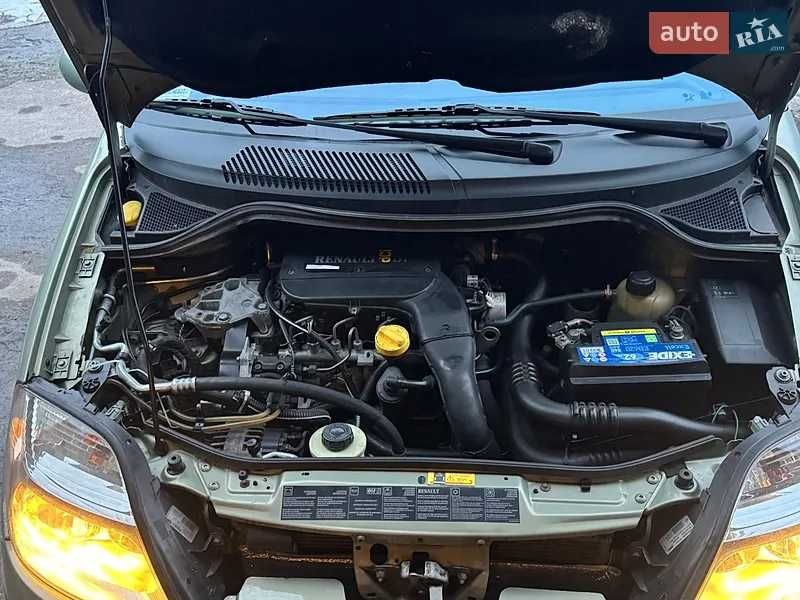 Продам автомобільRenault Scenic 2003