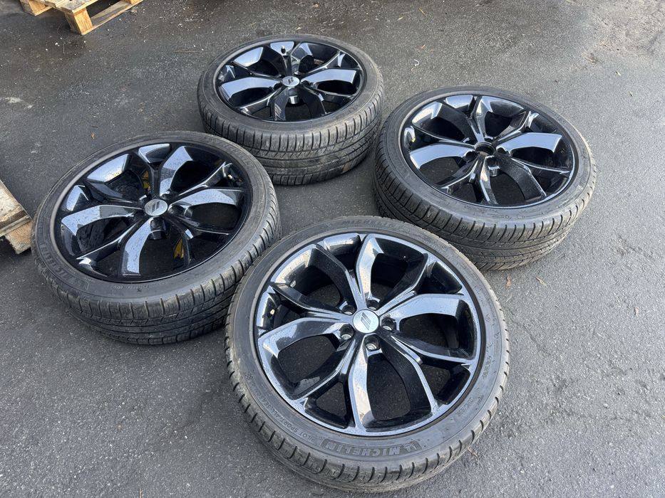 Диск R20 з резиною dodge hornet alfa romeo tonale