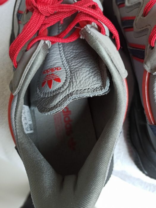 Buty sportowe firmy Adidas rozmiar 38