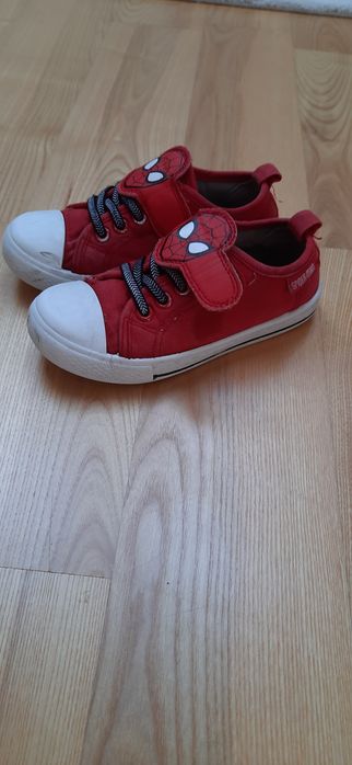 Trampki rozmiar 28