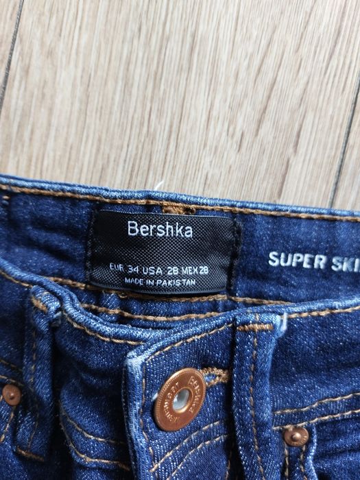 Paka ubrań damskich