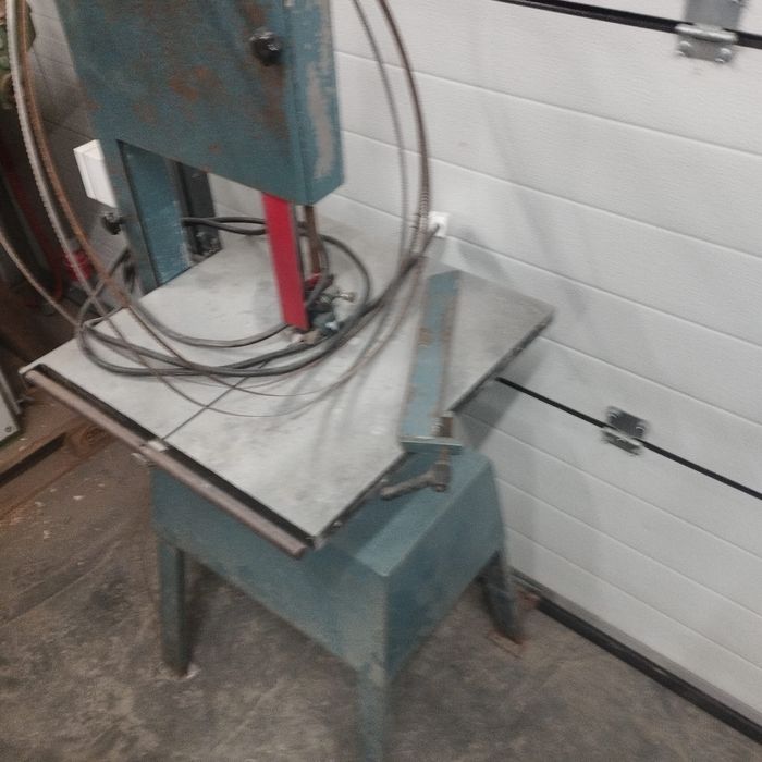 Piła taśmowa do drewna formatowa grubościówka  mlyn do płyty meblowej